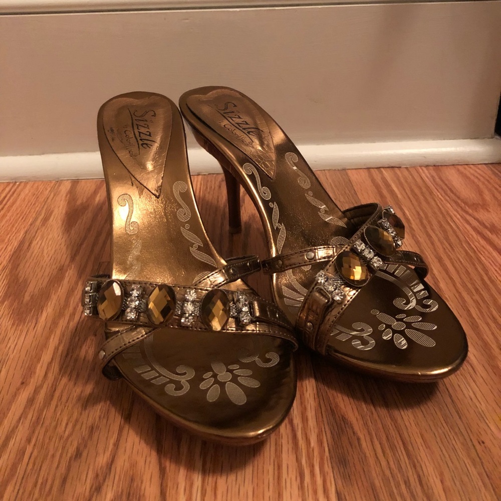 Colorflies Sizzle brown heel